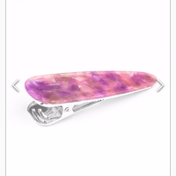 paparazzi Accessories - Hair I Am Purple Hair Clip. NWT Alligator type